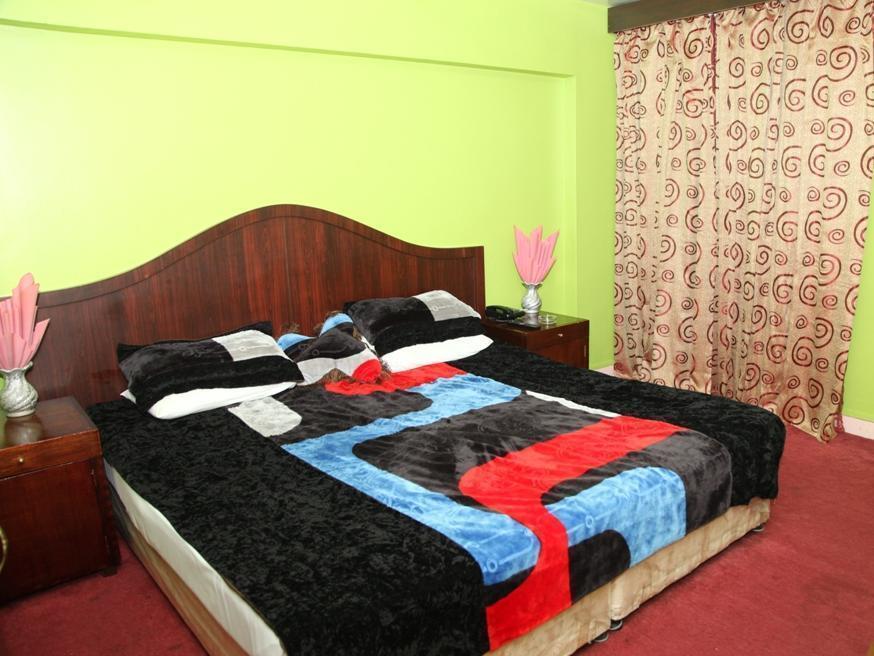 Oyo 270 Dream Land Hotel Дубай Экстерьер фото